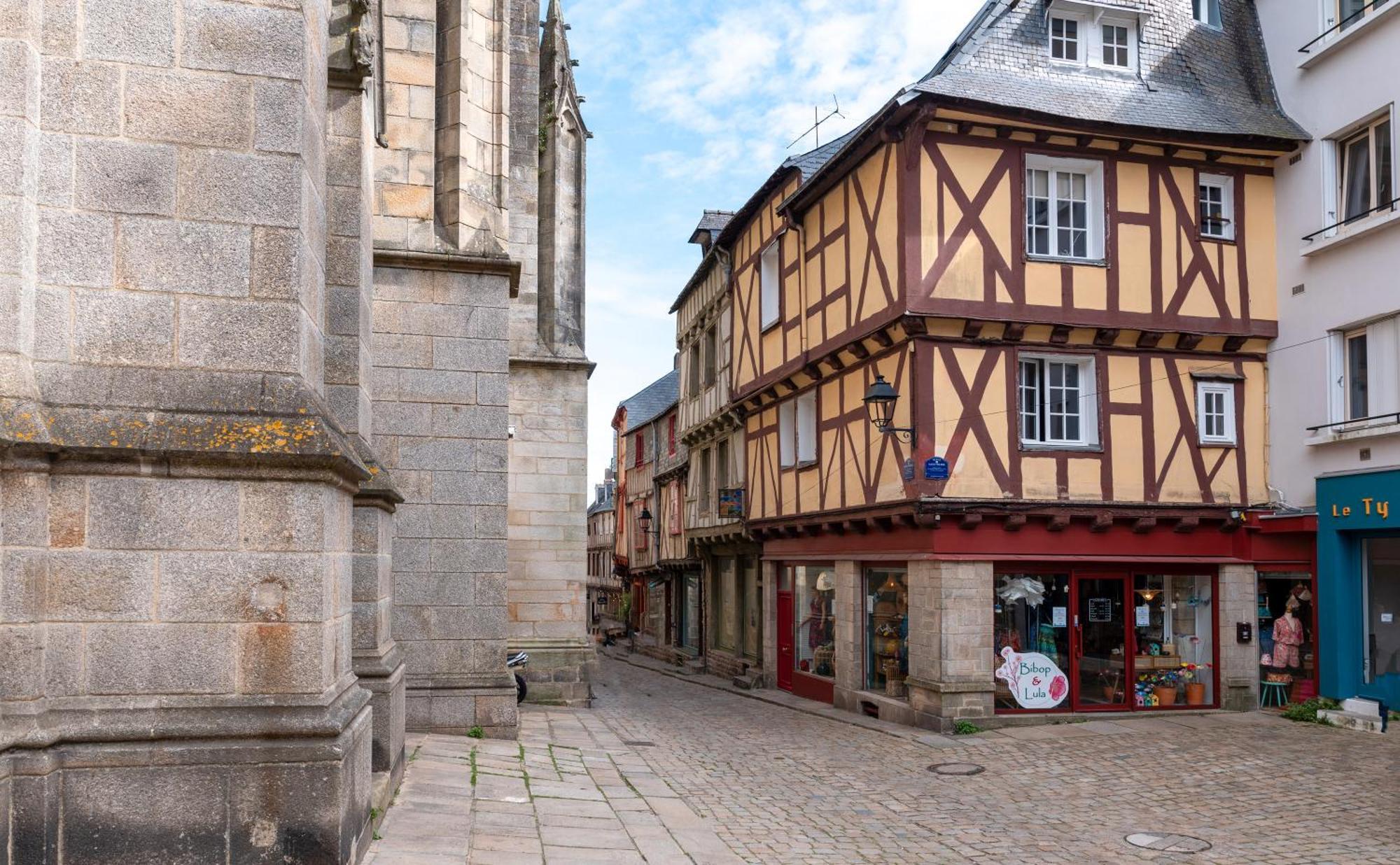Le Doumer Parking Wifi Vannes